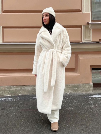 Mob Wife White Fur Coat