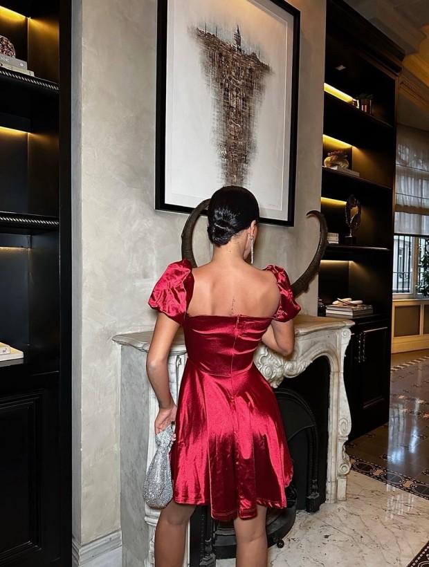 Raffia Κόκκινο Μίνι Φόρεμα με Φουσκωτά Μανίκια