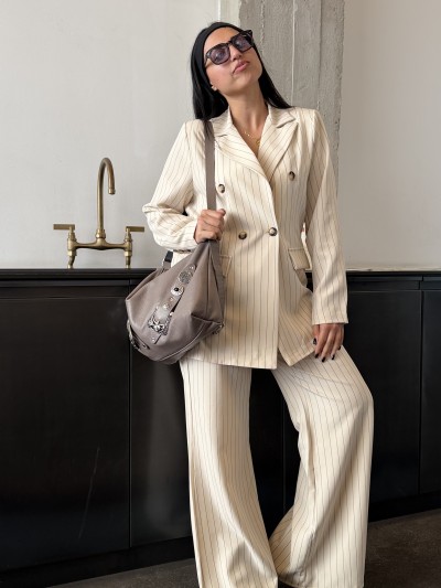 Κουστούμι Μπεζ με ρίγα