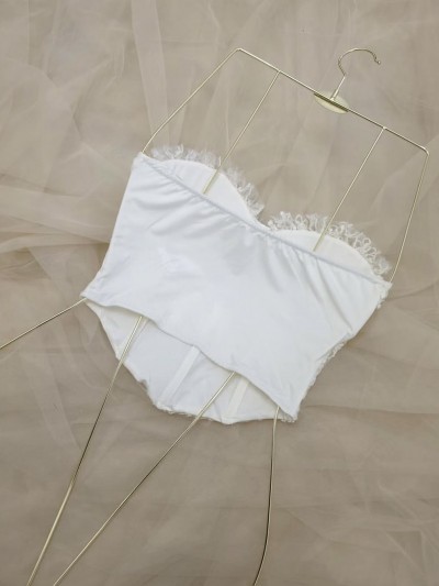 Μπούστο Λευκό με Λουλούδια