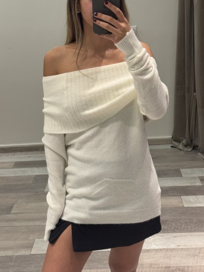 Riki White Sweater