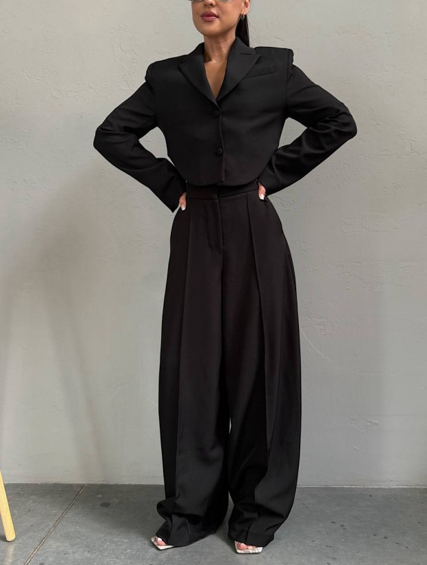 Open-Back Cropped Suit Set